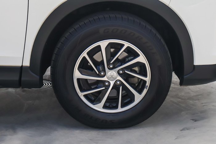 2023 Mitsubishi Eclipse Cross ES