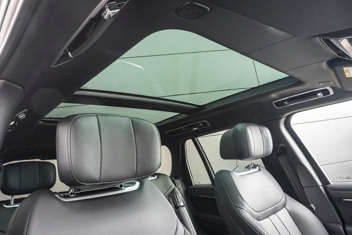 2025 Land Rover Range Rover P530 Autobiography