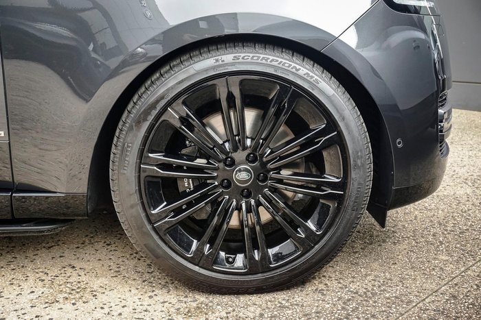 2025 Land Rover Range Rover P530 Autobiography