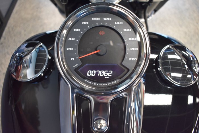 2020 HARLEY-DAVIDSON FLSB SPORT GLIDE