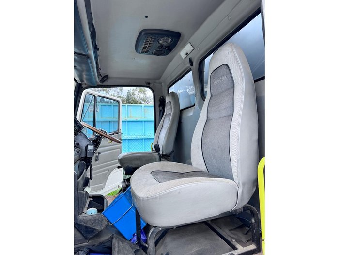 1998 Freightliner Fl80