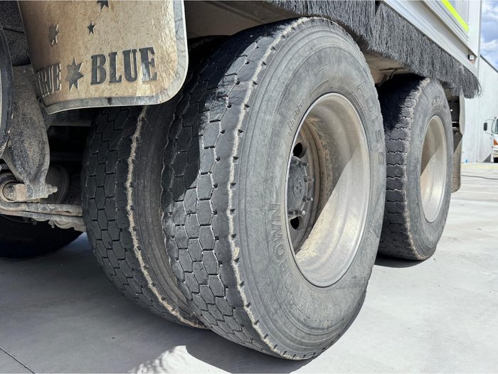 1998 Freightliner Fl80