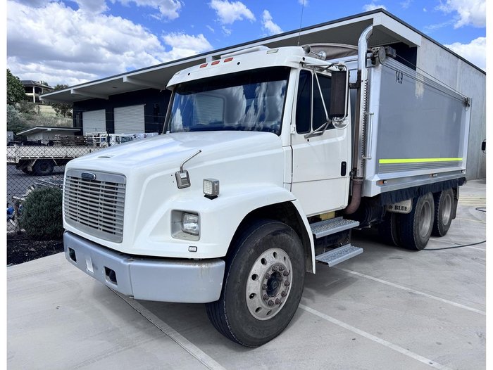 1998 Freightliner Fl80