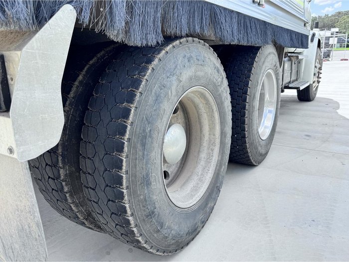 1998 Freightliner Fl80