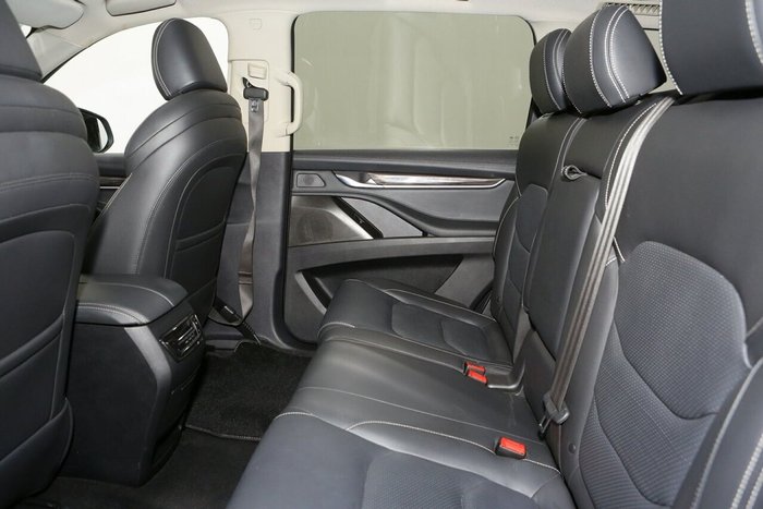 2020 LDV D90 Executive