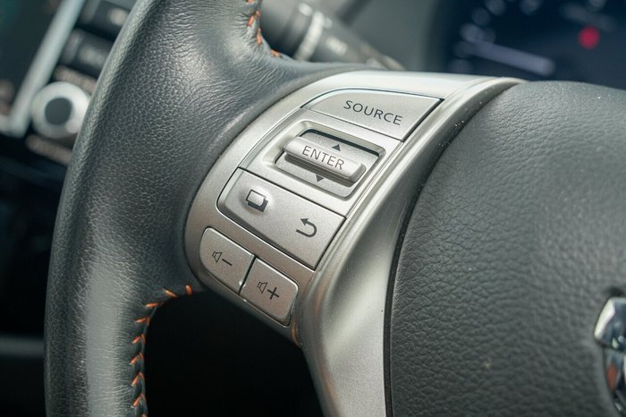2020 Nissan Navara N-TREK
