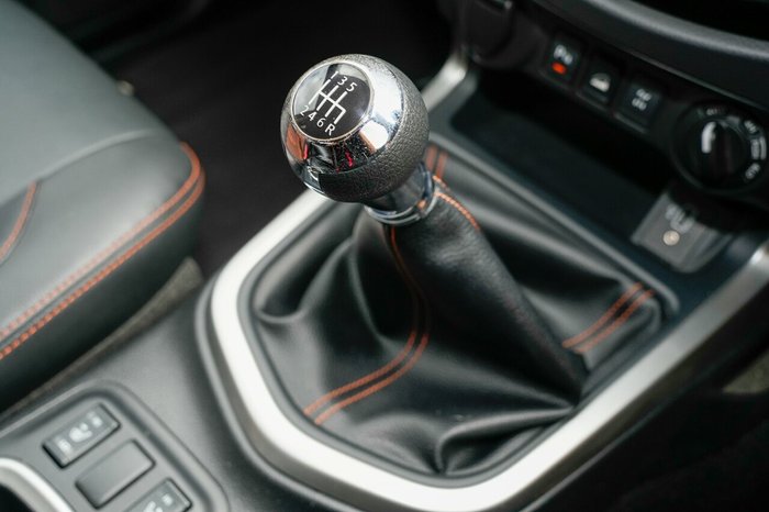 2020 Nissan Navara N-TREK