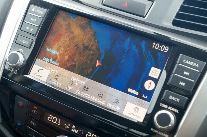2020 Nissan Navara N-TREK
