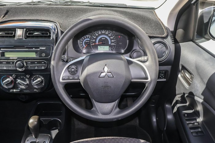 2016 Mitsubishi Mirage ES