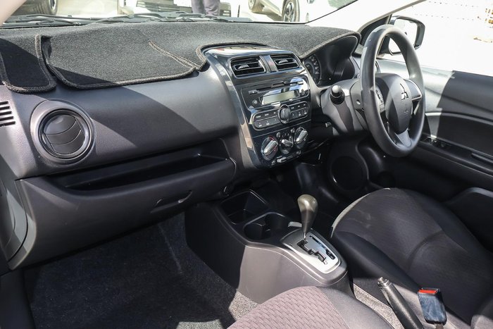 2016 Mitsubishi Mirage ES