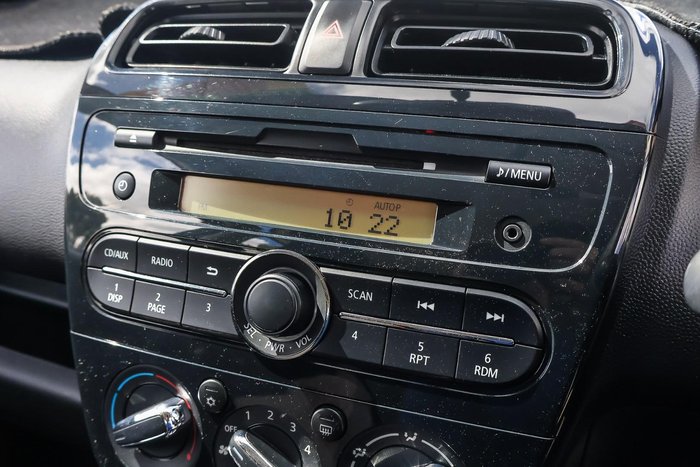 2016 Mitsubishi Mirage ES