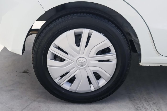 2016 Mitsubishi Mirage ES