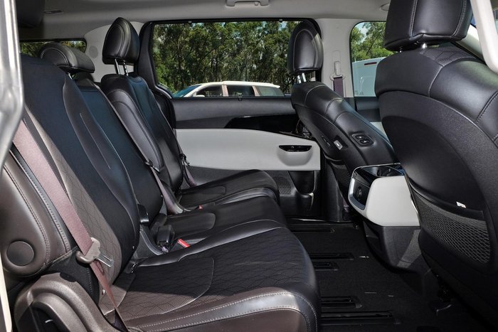 2022 Kia Carnival Platinum