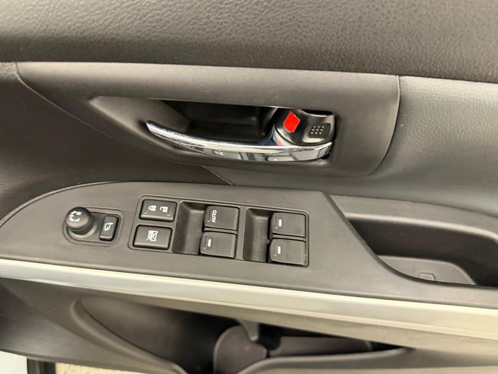 2018 Suzuki S-Cross Turbo Prestige JY Cool White