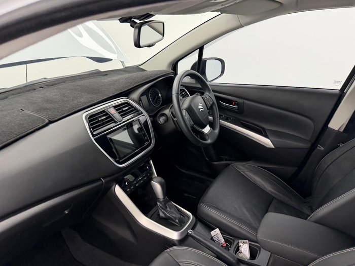 2018 Suzuki S-Cross Turbo Prestige JY Cool White