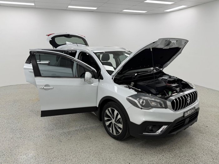 2018 Suzuki S-Cross Turbo Prestige JY Cool White