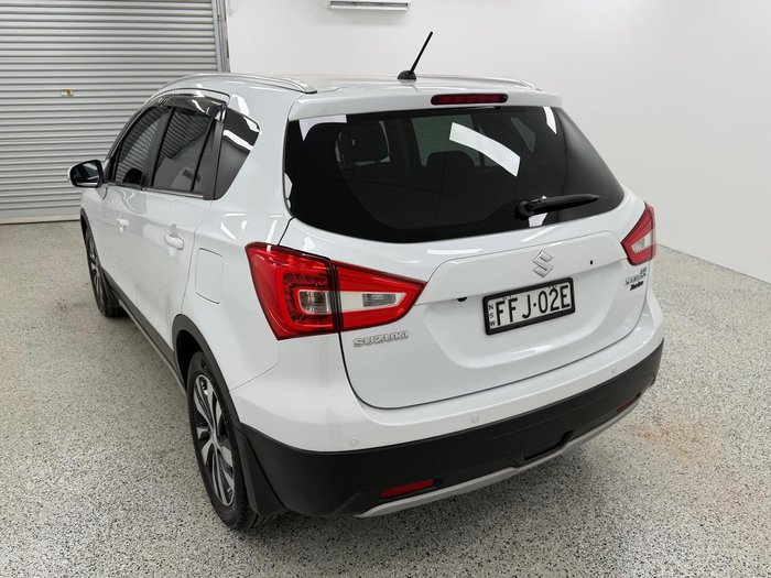 2018 Suzuki S-Cross Turbo Prestige JY Cool White