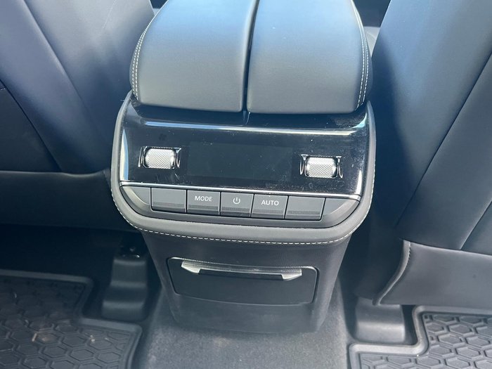 2026 LDV D90 Executive