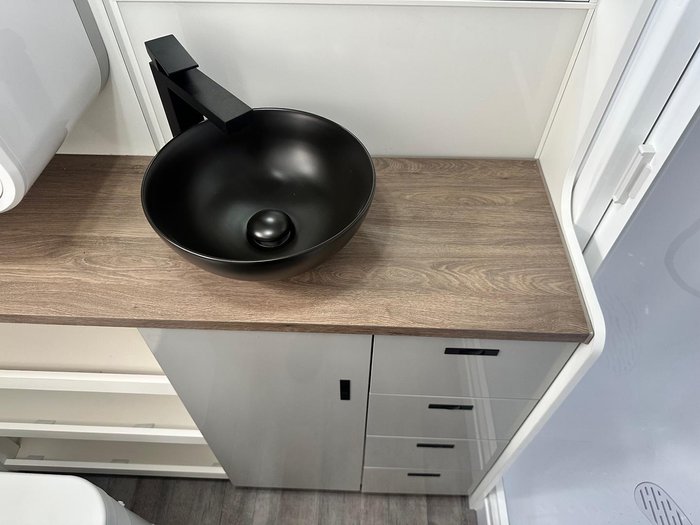 2025 LPT Caravans 1700F- Qb-25