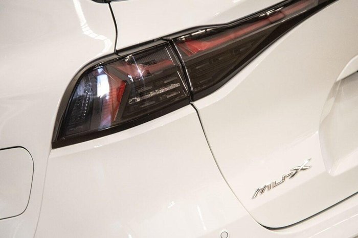 2026 Isuzu MU-X LS-T