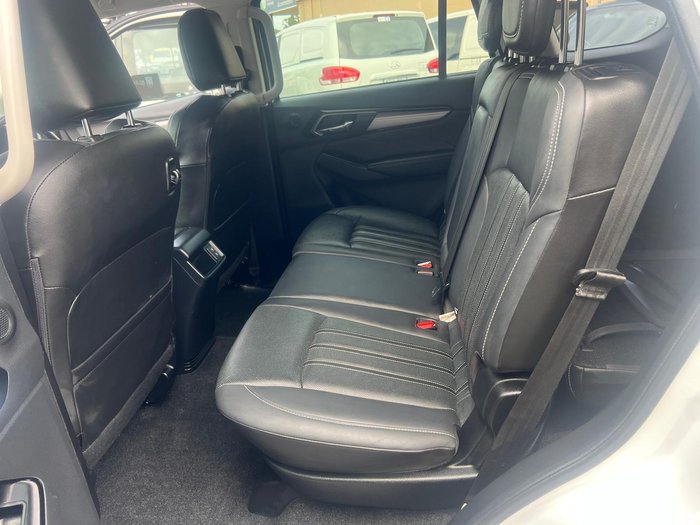 2021 Isuzu MU-X LS-T