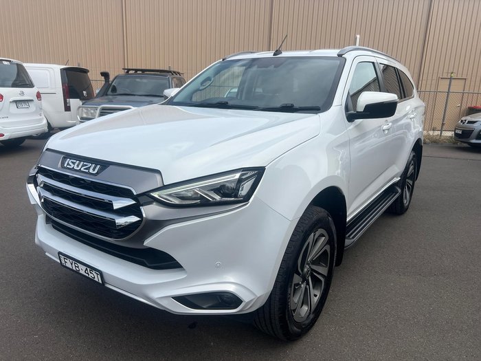 2021 Isuzu MU-X LS-T MY21 4x2 Moonstone White