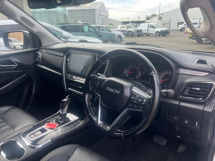 2021 Isuzu MU-X LS-T