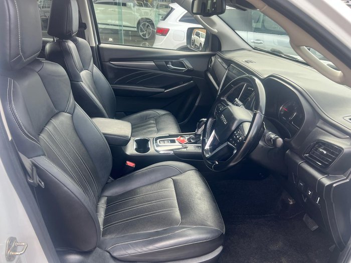 2021 Isuzu MU-X LS-T MY21 4x2 Moonstone White