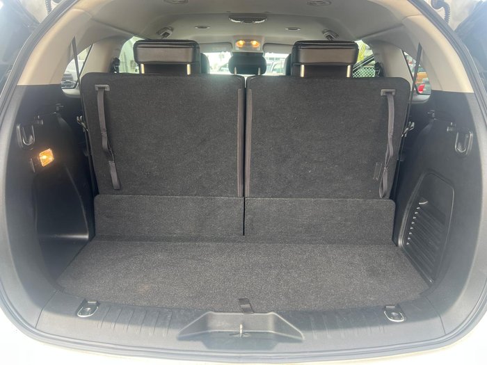 2021 Isuzu MU-X LS-T MY21 4x2 Moonstone White