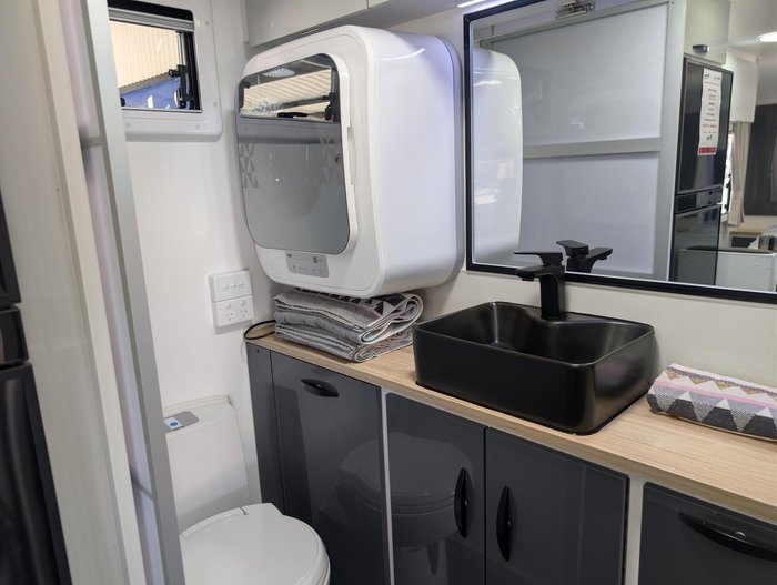 2026 Supreme Territory 1860_R_K1e3_T Cruisemaster Atx Bcs