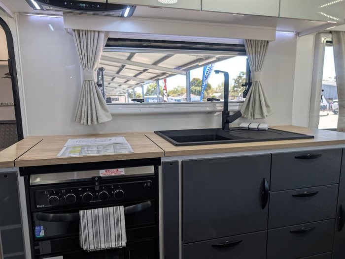 2026 Supreme Territory 1860_R_K1e3_T Cruisemaster Atx Bcs