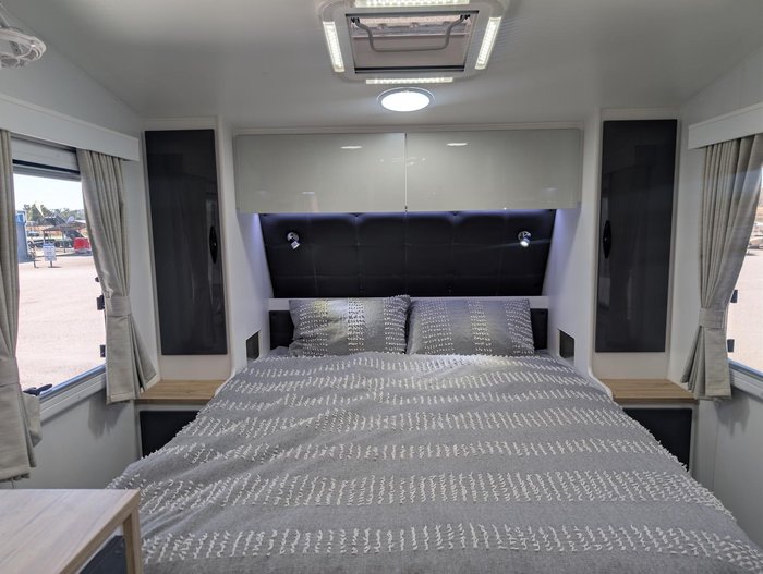 2026 Supreme Territory 1860_R_K1e3_T Cruisemaster Atx Bcs