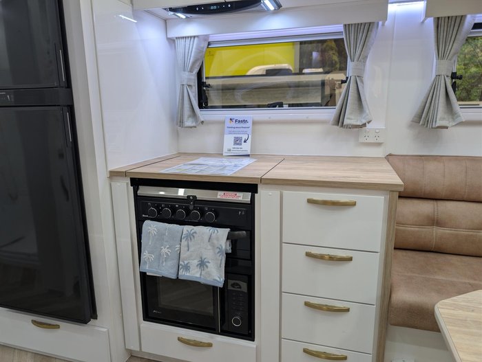 2026 Supreme Executive 2200_R_K3e7_T