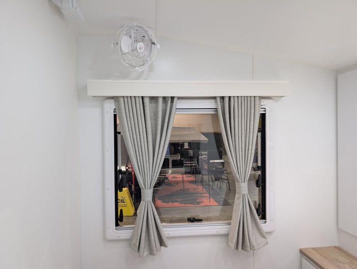 2026 Supreme Executive 2200_R_K3e7_T