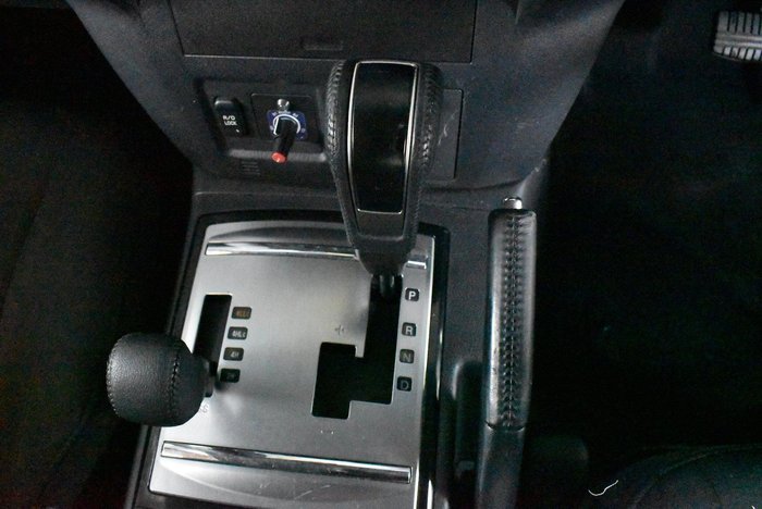 2015 Mitsubishi Pajero GLX