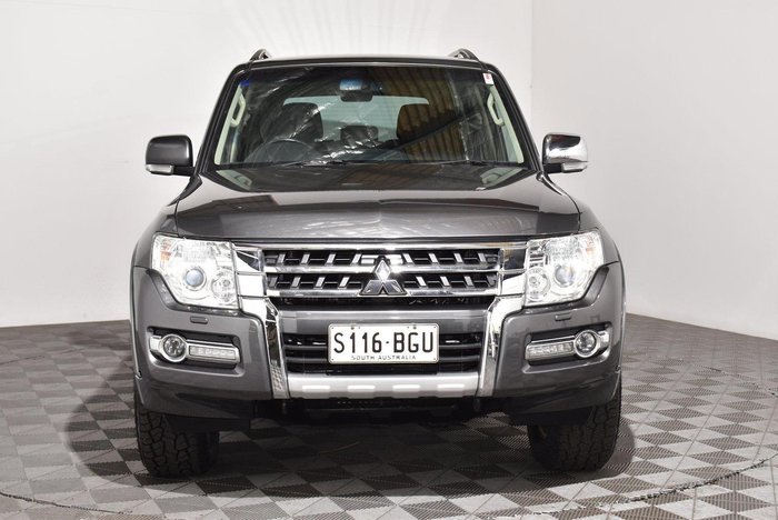 2015 Mitsubishi Pajero GLX
