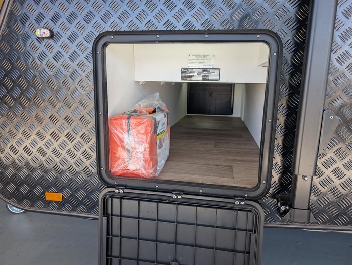 2026 Supreme Territory 2000_R_K1e1_T Cruisemaster Atx Bcs