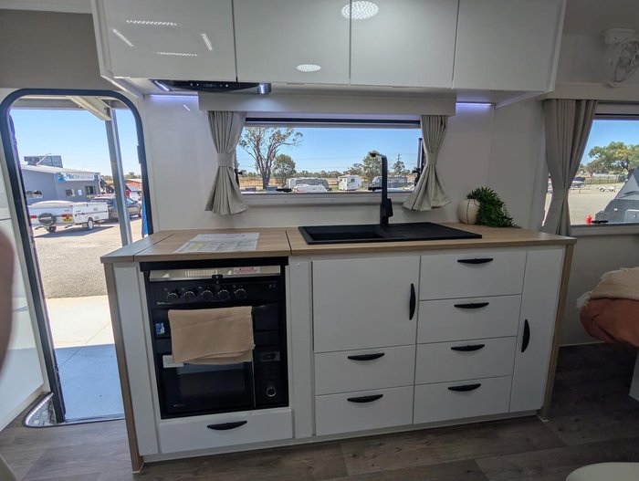 2026 Supreme Territory 2000_R_K1e1_T