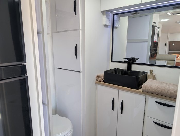 2026 Supreme Territory 2000_R_K1e1_T Cruisemaster Atx Bcs