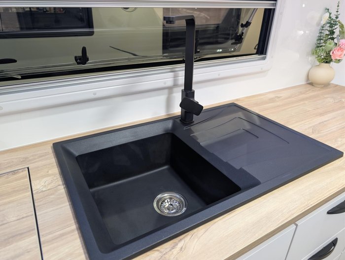 2026 Supreme Classic Tourer 2160_R_K1e1_T