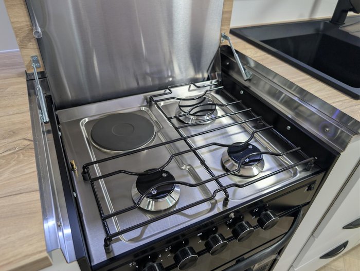 2026 Supreme Classic Tourer 2160_R_K1e1_T