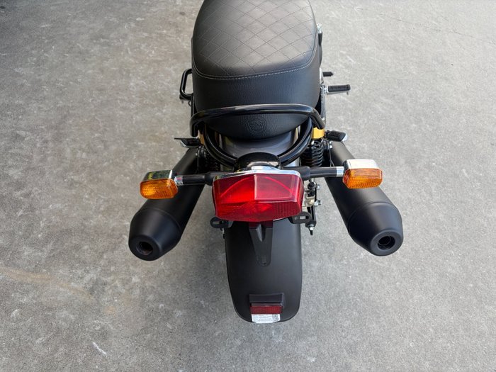 2024 Royal Enfield INTERCEPTOR 650 E5 CLASSIC BARCELONA