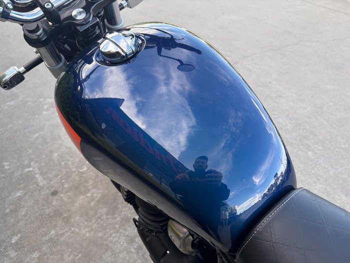 2024 Royal Enfield INTERCEPTOR 650 E5 CLASSIC BARCELONA