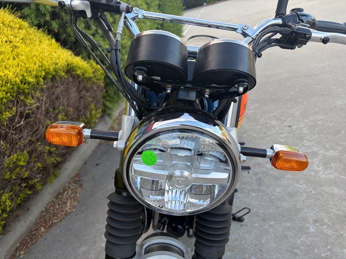 2024 Royal Enfield INTERCEPTOR 650 E5 CLASSIC BARCELONA