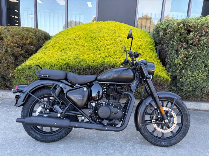 2026 Royal Enfield CLASSIC 350 DARK Black
