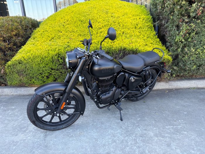 2026 Royal Enfield CLASSIC 350 DARK Black