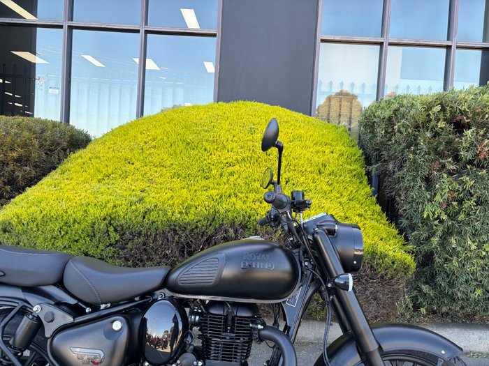 2026 Royal Enfield CLASSIC 350 DARK Black