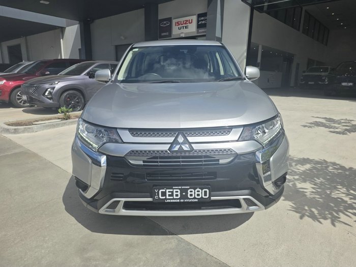 2021 Mitsubishi Outlander ES