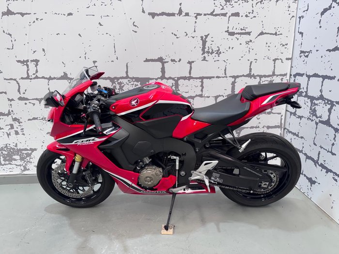 2017 Honda CBR1000RRA ABS Fireblade Fireblade Red