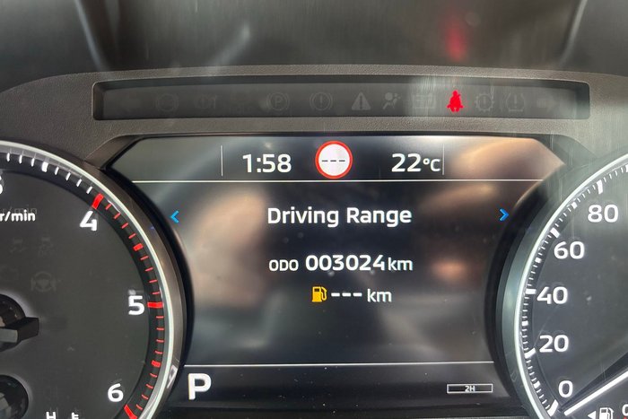 2024 Mitsubishi Triton GLX+